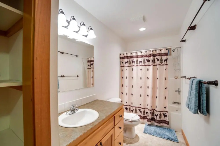 65GS - Hot Tub - Wi-Fi - Pets Ok - BBQ - Sleeps 10