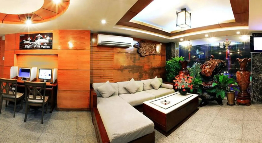 Carina Hotel