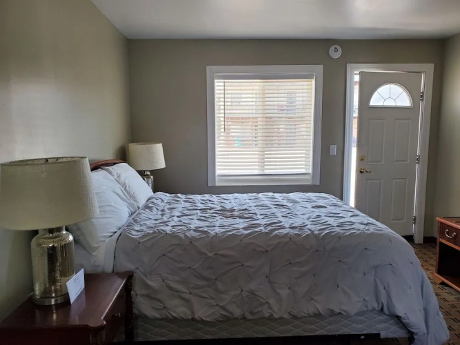 Golden Gate Lodging