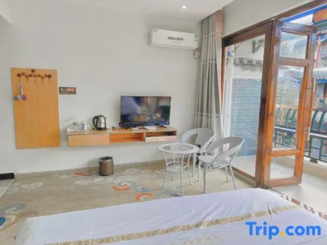 Standard Double room with balcony and with city view