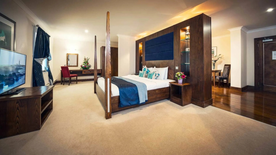 Cavan Crystal Hotel