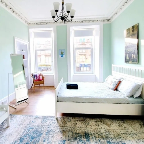 3 Bedrooms Apartment