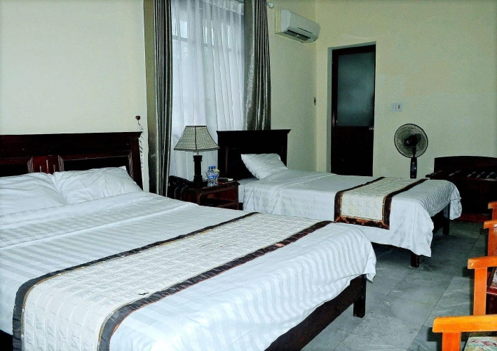 Standard Triple room