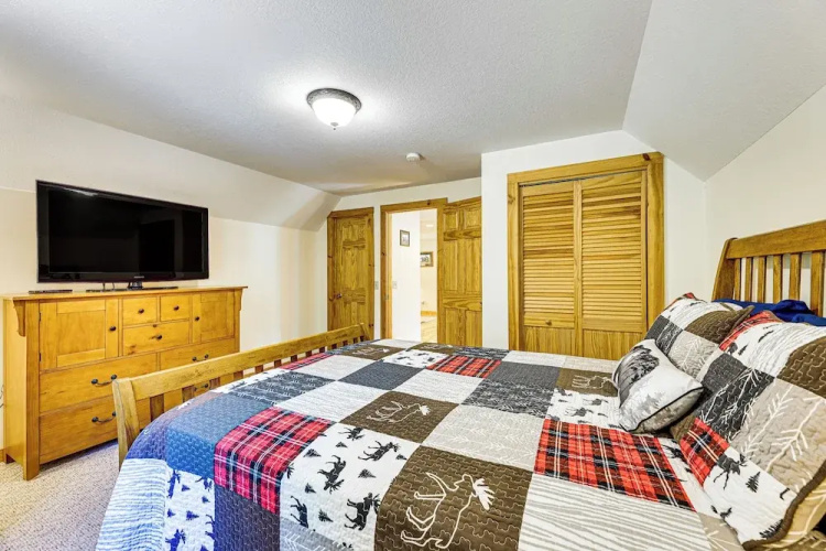 Deck & Mtn Views: Log Cabin By Snowshoe Mountain!