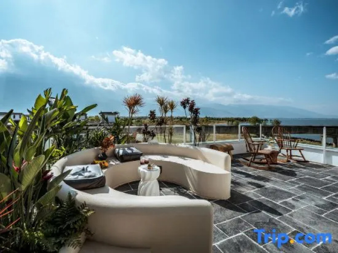Dali Qishansu Seaview Homestay