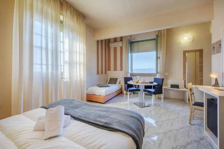 Superior Triple room