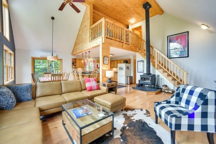 3 Bedrooms Cottage with balcony
