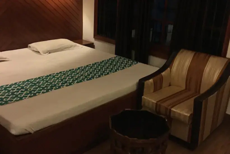Hotel Woodland