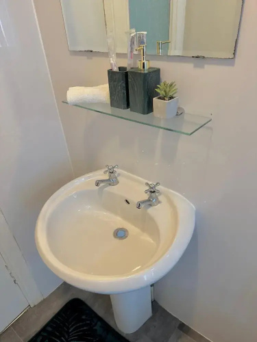 Sleeps4- Sofabed- 5mintocitycentre- Glasgowgreen