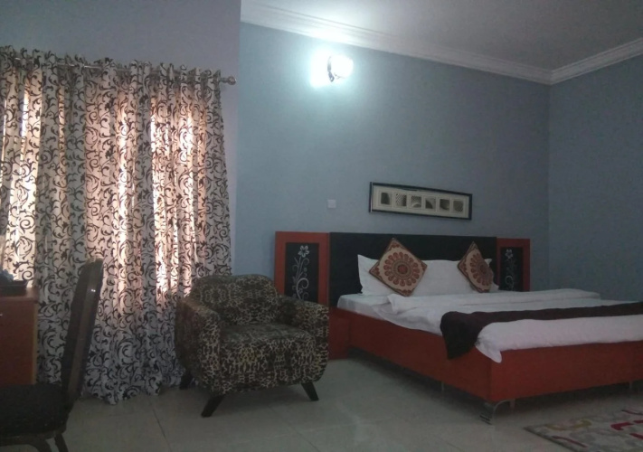 Paris Choice Hotels & Resort Wuse
