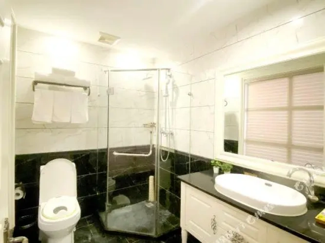 Deluxe Double Suite