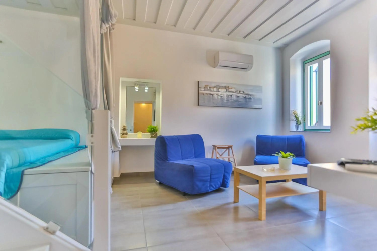 Annika Deluxe Apartments