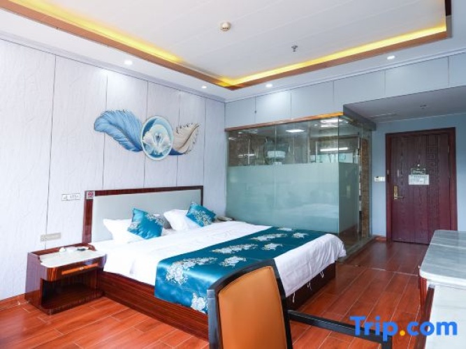 Standard Double room with river view