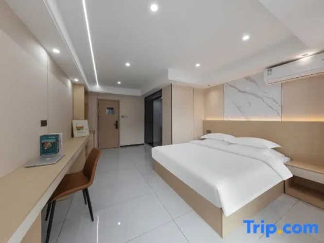 Standard Double room with view
