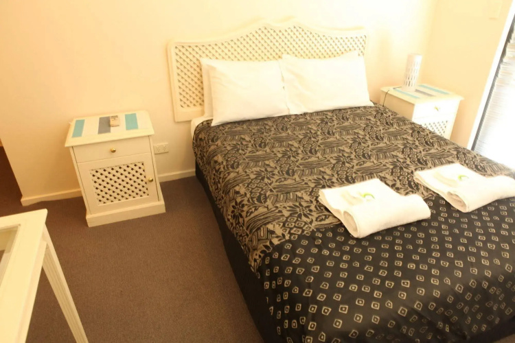 Glenelg Beachside Apartments