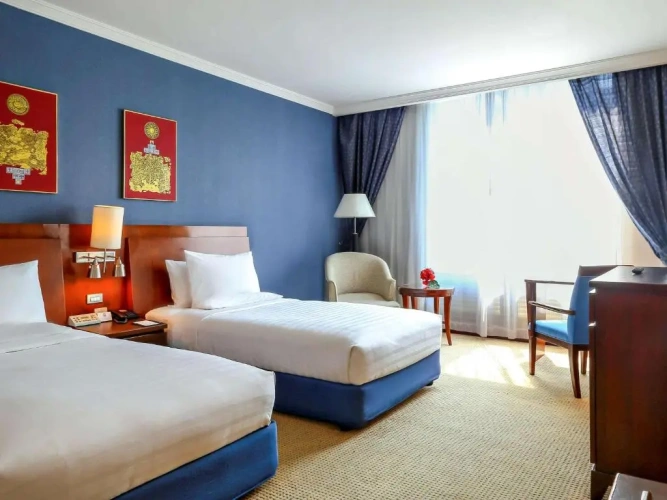 Club Twin room