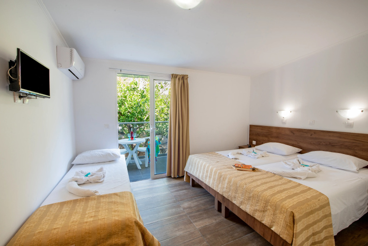 Ilyssion Hotel