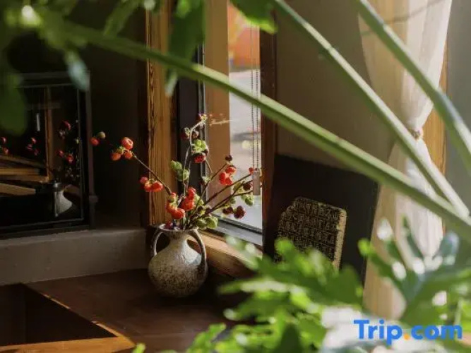 Shiwu · EverHill Onsen Retreat