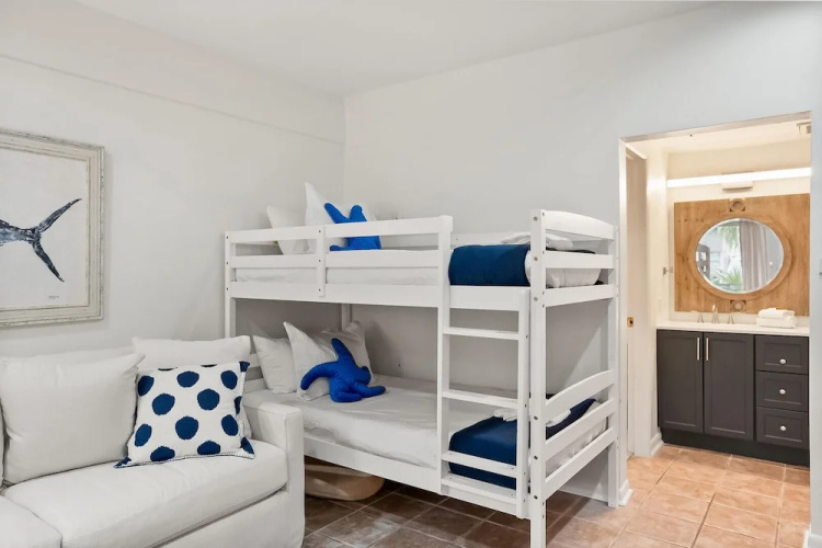 514 Sunsuite
