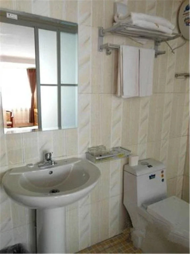 Chengde Huatang Hotel