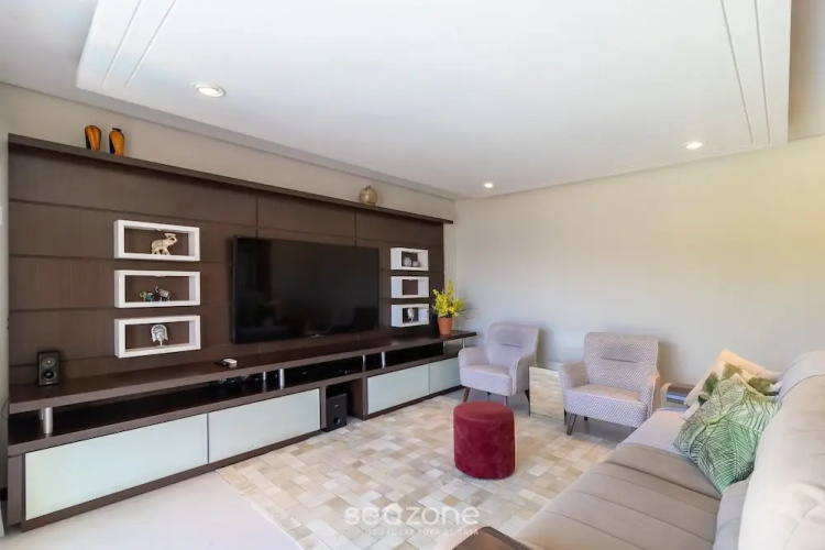 Duplex House w/ Pool, 850m From the Beach Rdt0124