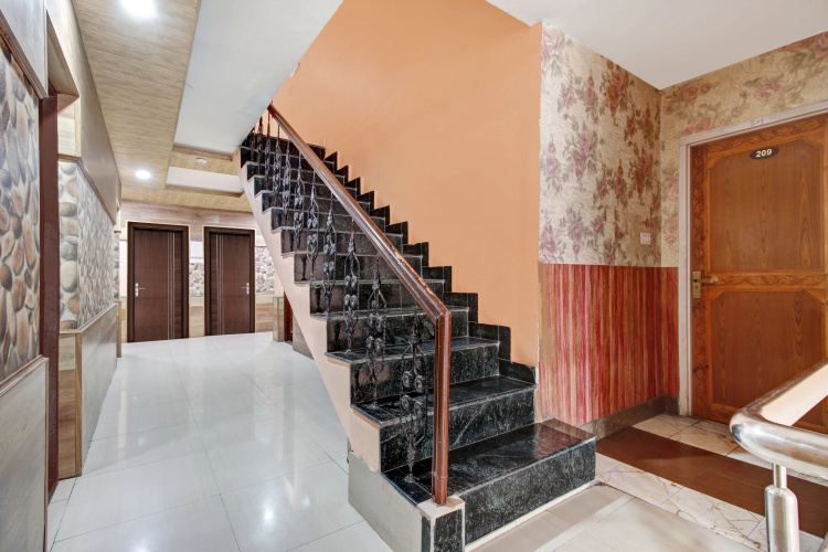 Super Collection O Rajbagh formerly Lavender
