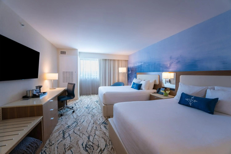 Mohegan Pennsylvania Casino Resort - Adults Only 21+