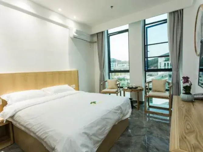 Lucky Orchid Hotel