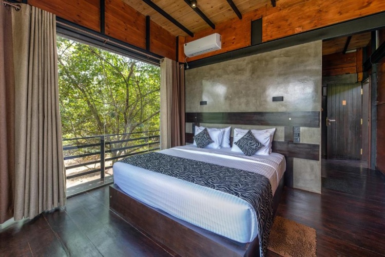 Deluxe Double room with balcony