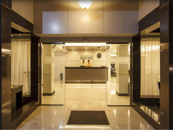 Hotel Esta