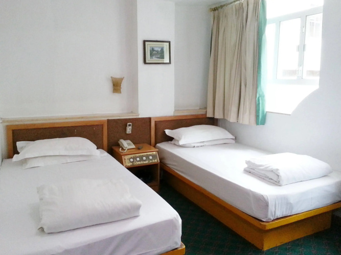 Man Va Hotel