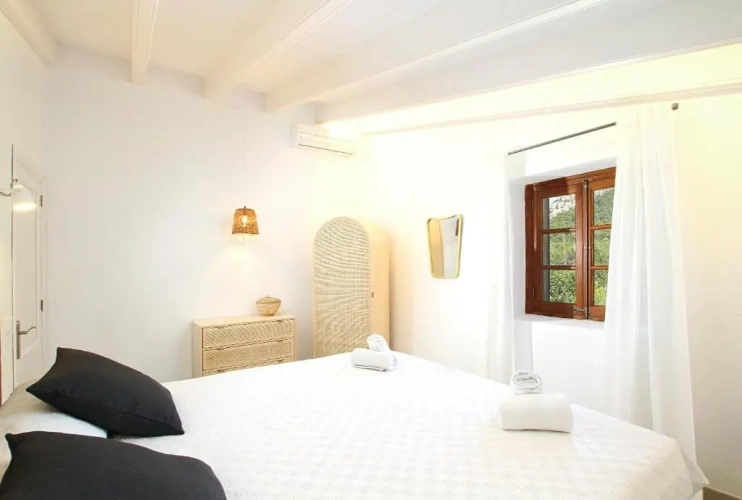 6 Bedrooms Cottage