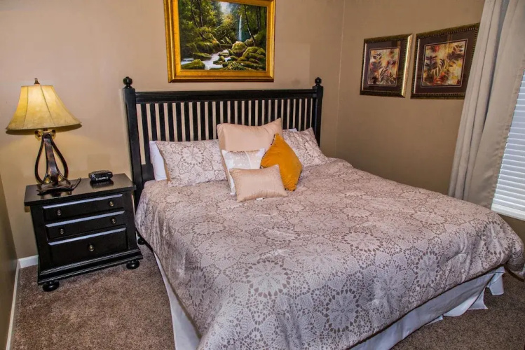 Cedar Lodge 302