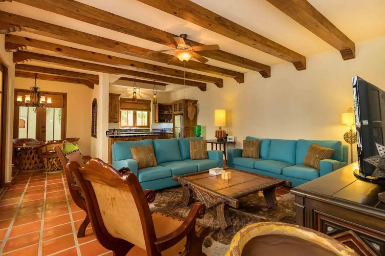 Casa De La Alegria 3BR by Casago