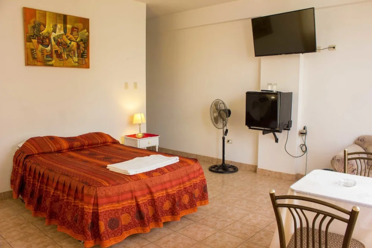Las Poncianas Hotel