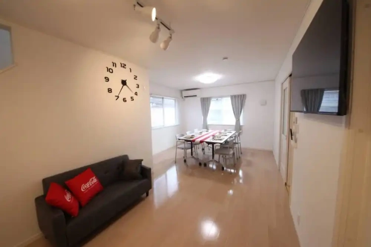 2 Bedrooms Cottage
