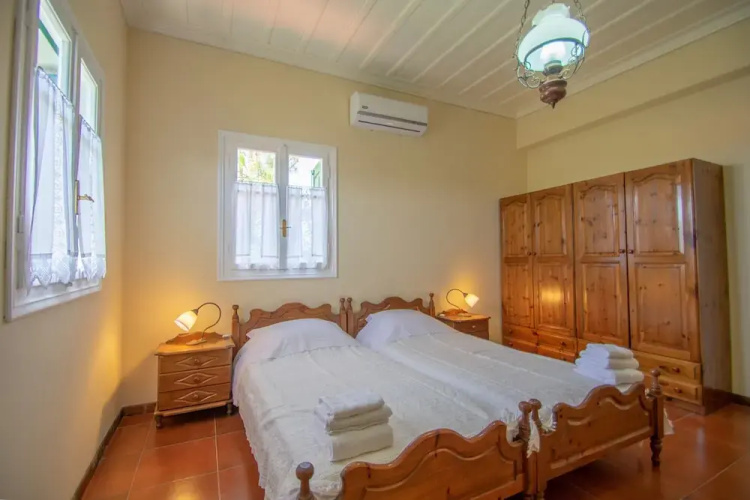 Casa Tsounis