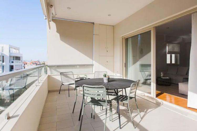 Exquisite 2BR Apartment