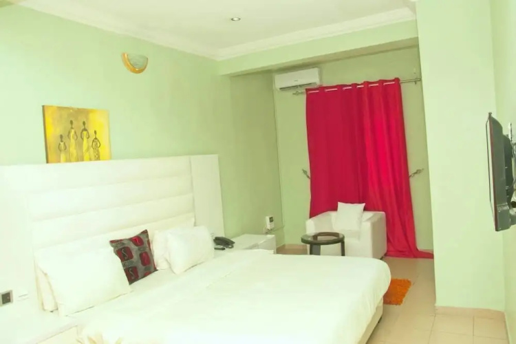 O's Degree Hotels