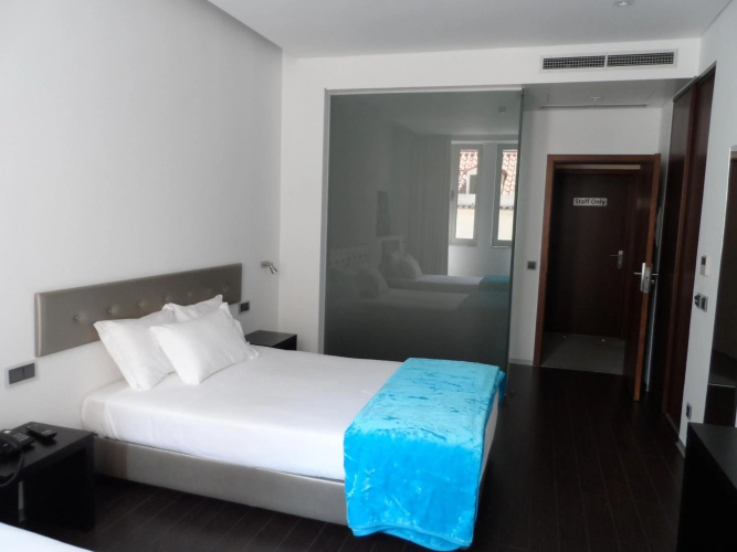 Lazza Hotel