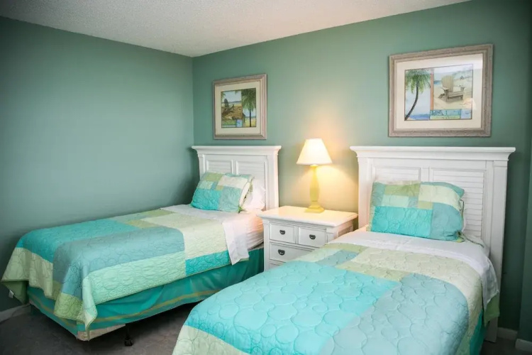 South Seas Tower 4 605