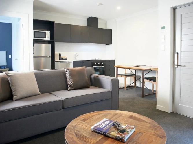1 Bedroom Suite