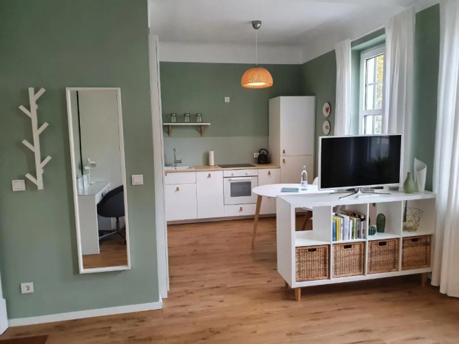 Apartment 23