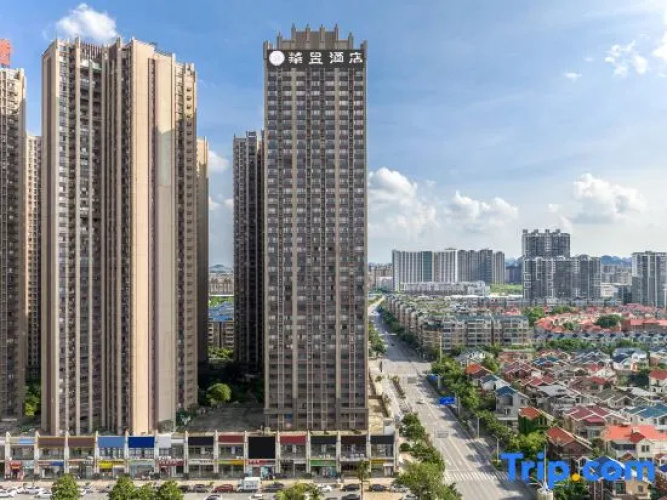 Huayu Hotel