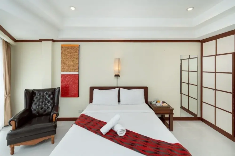 Deluxe room with balcony