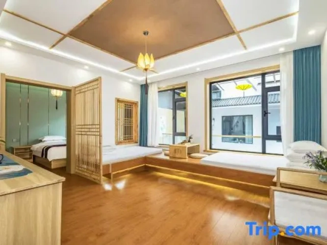 Family Suite with courtyard view