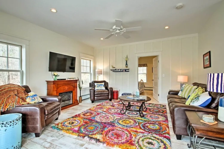 4 Bedrooms Cottage with balcony