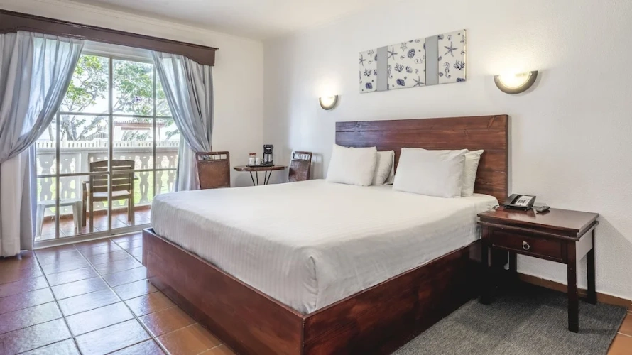 Deluxe Double room with balcony and with ocean view