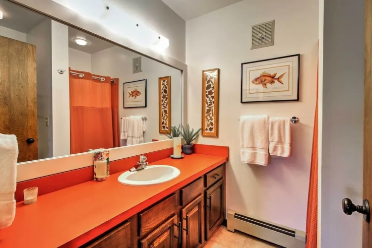 2 Bedrooms Apartment