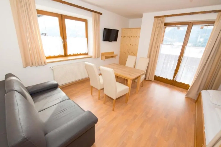 2 Bedrooms Apartment with lake view